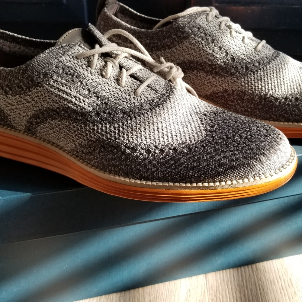 Shoes - Picture 2 of 6